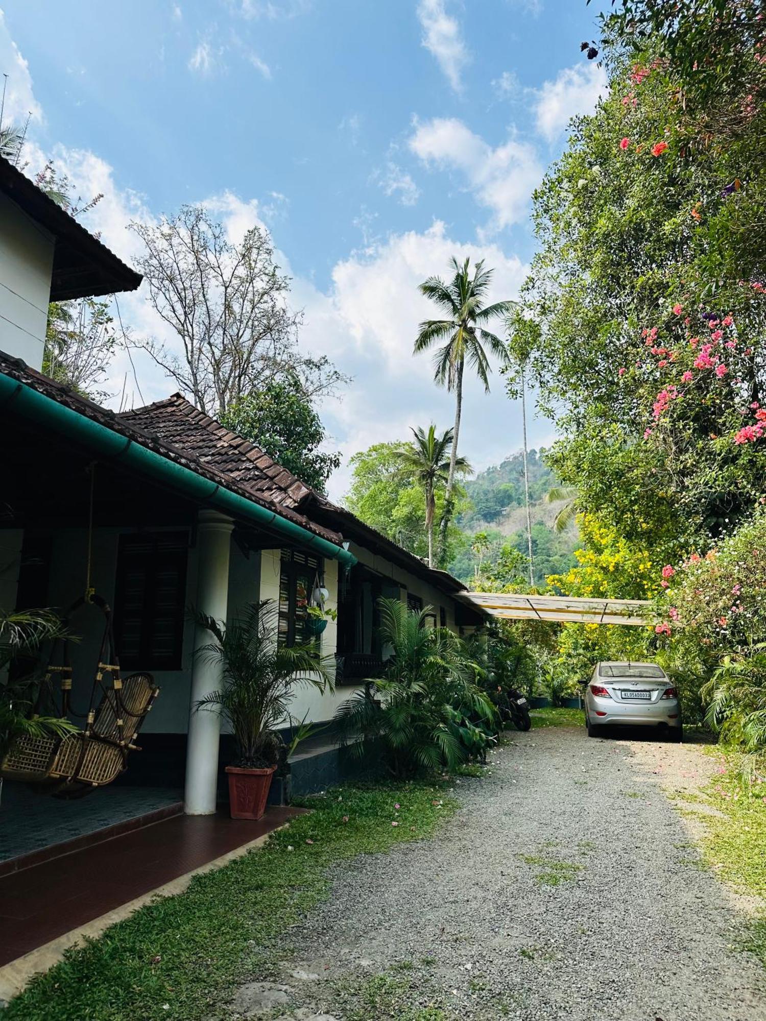 Thoppil Homestay Munnar Eksteriør billede