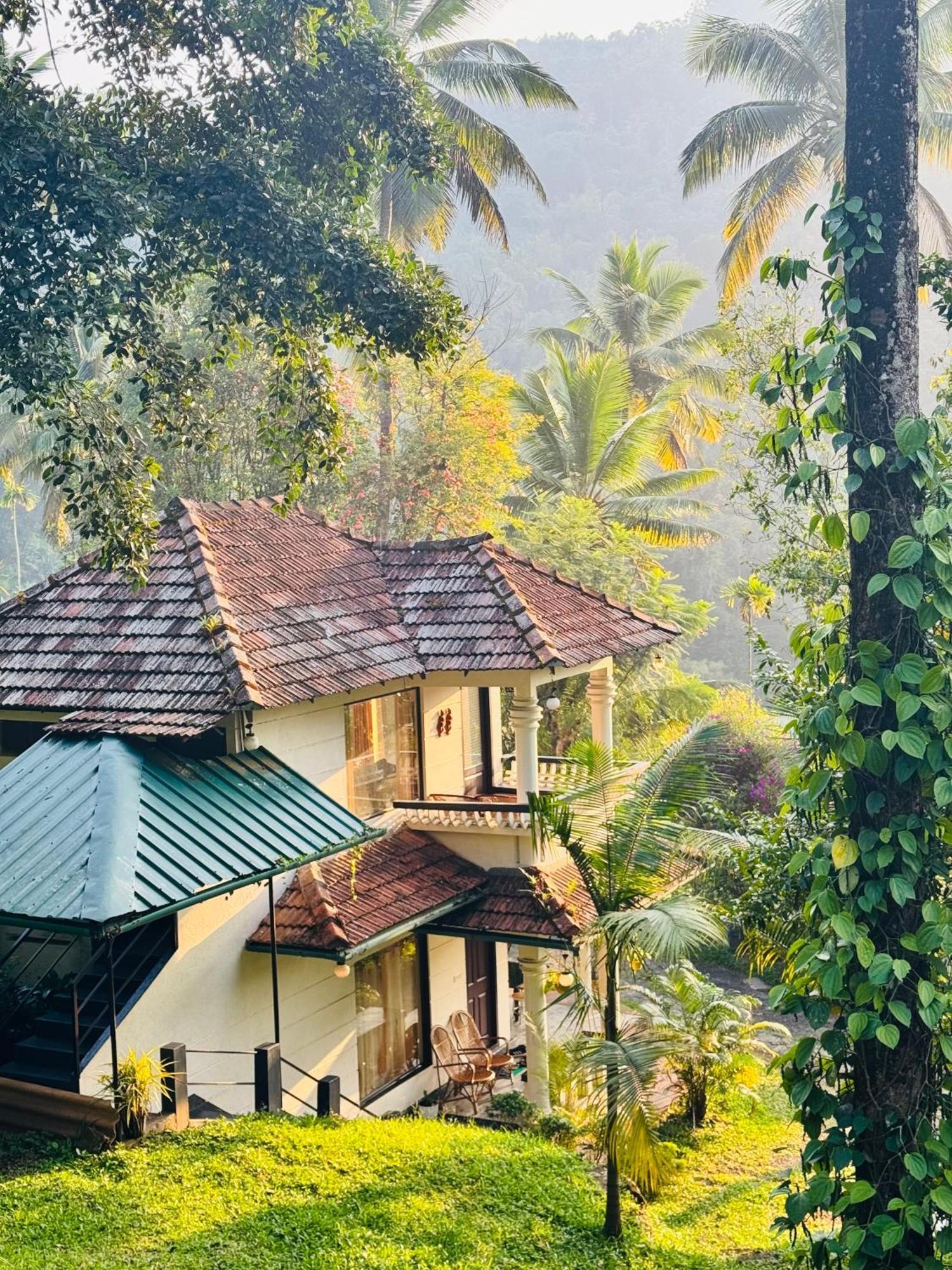 Thoppil Homestay Munnar Eksteriør billede