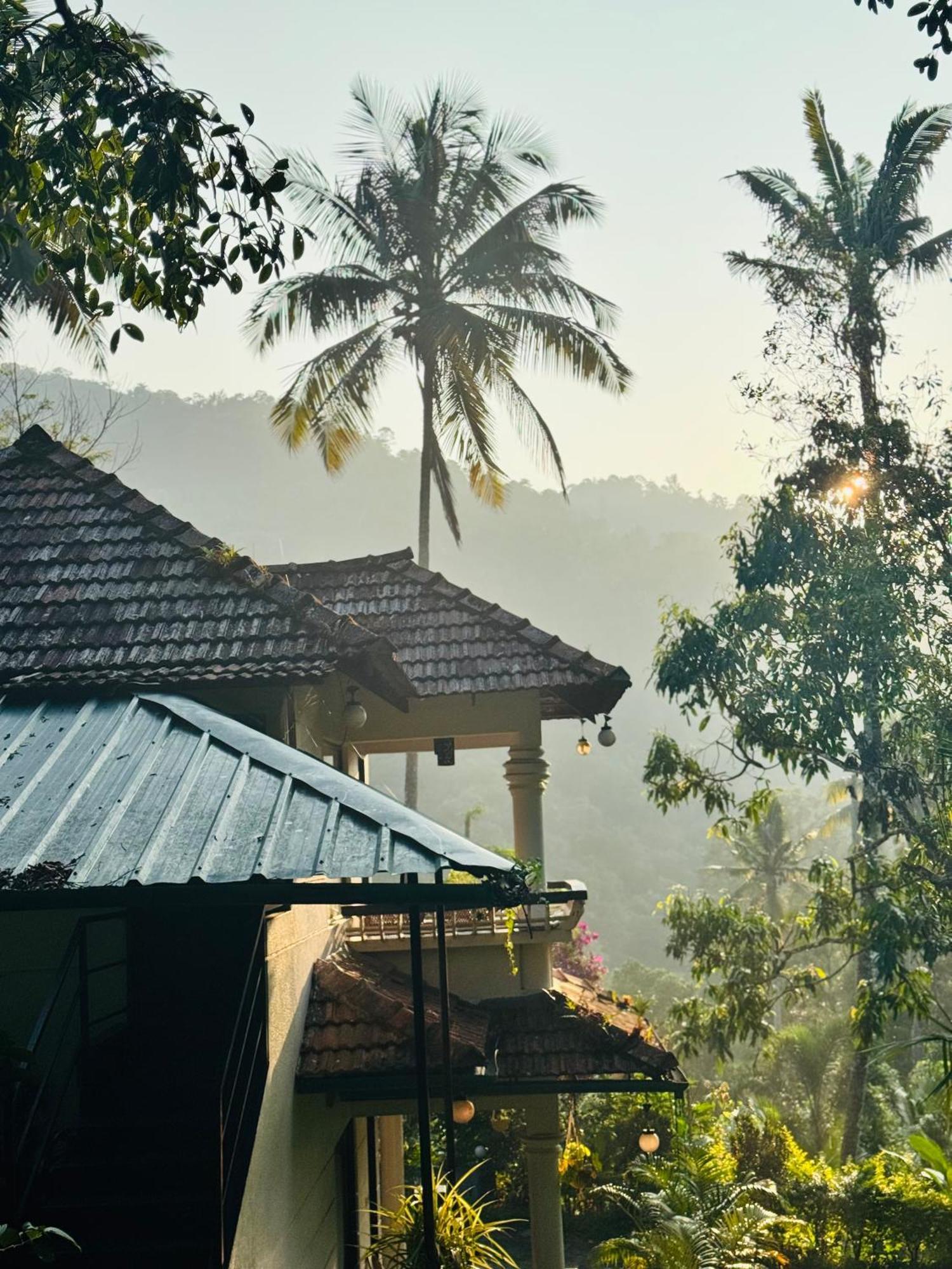 Thoppil Homestay Munnar Eksteriør billede